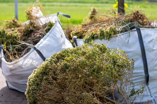 Best Construction Debris Removal  in Miamitown, OH